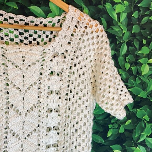 Crotchet style short sleeve white trendy see through top - Picture 5 of 8